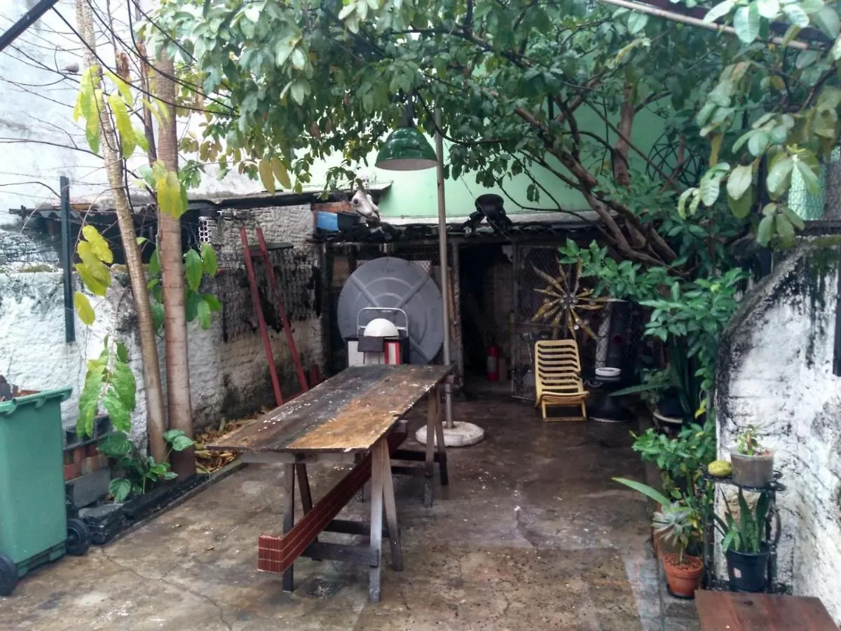Homestay Quarto Em Casa Atelie Com Sol No Quintal Apartment Sao Paulo